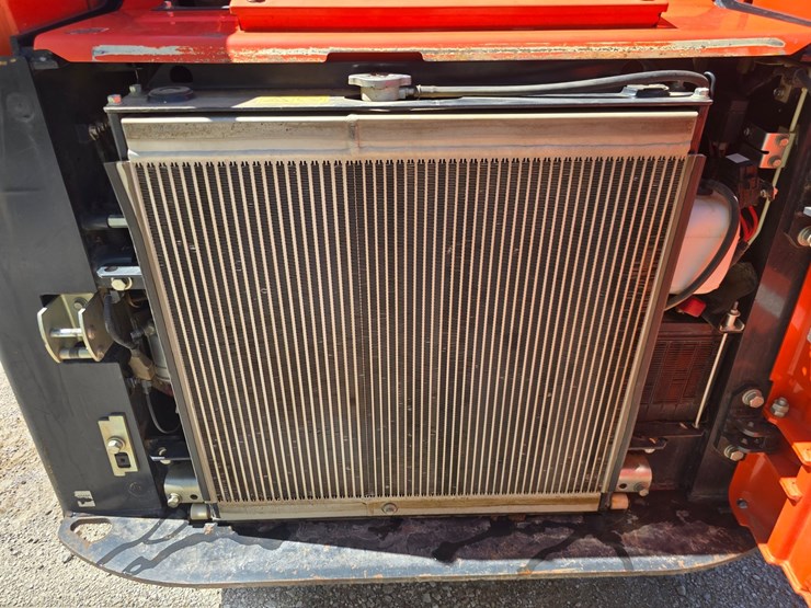 kubota-svl75-2-image-36