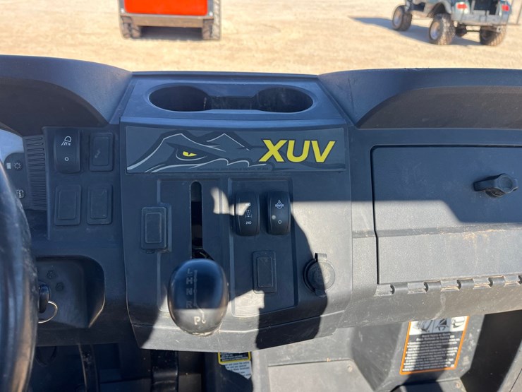 2021-john-deere-gator-image-12