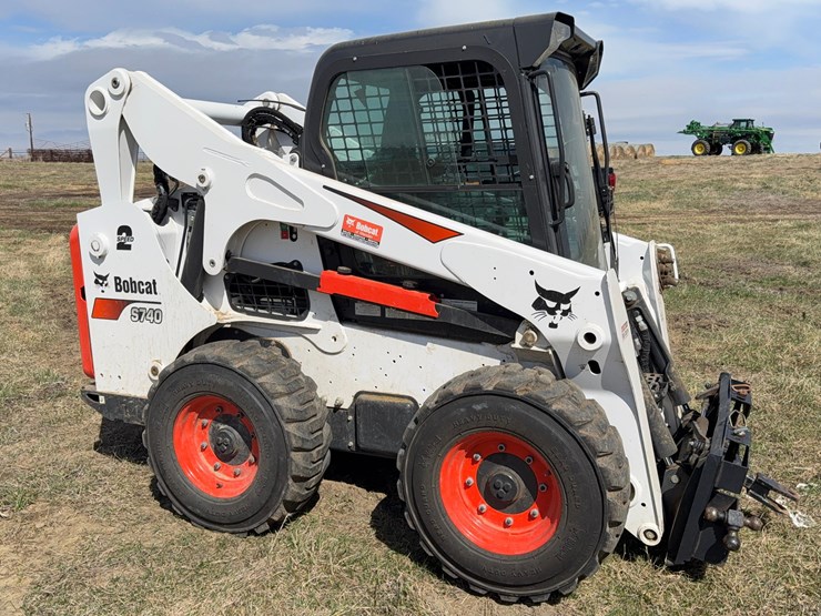 2021-bobcat-s740-image-6