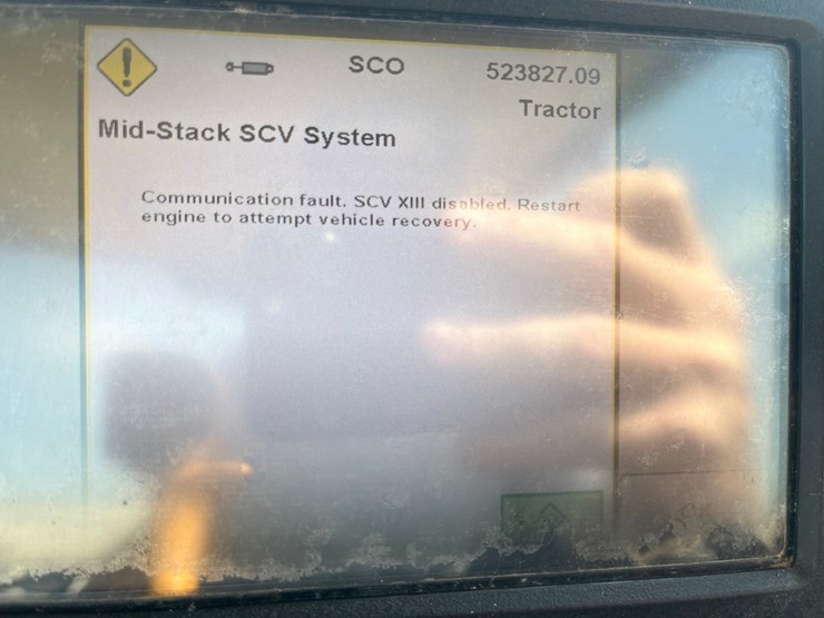 2014-john-deere-6125r-image-29