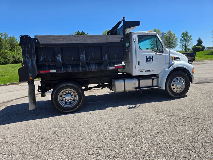 2009-sterling-acterra-image-19