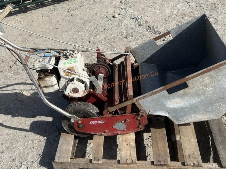 20"-greens-keeper-rotary-mower-image-3