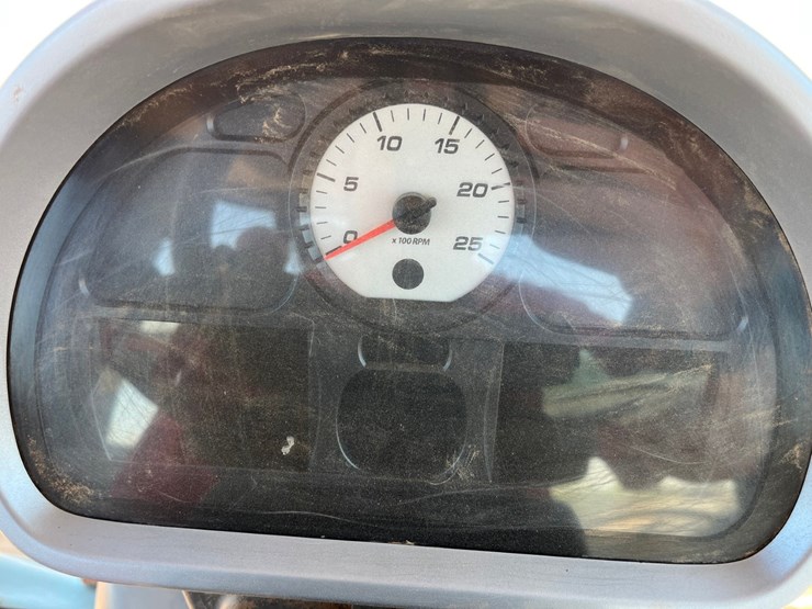 2015-challenger-mt675e-image-32