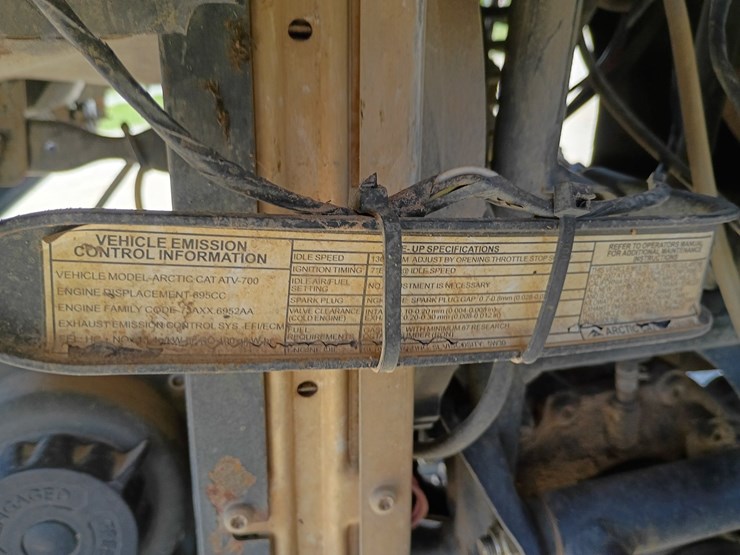 arctic-cat-700-image-48