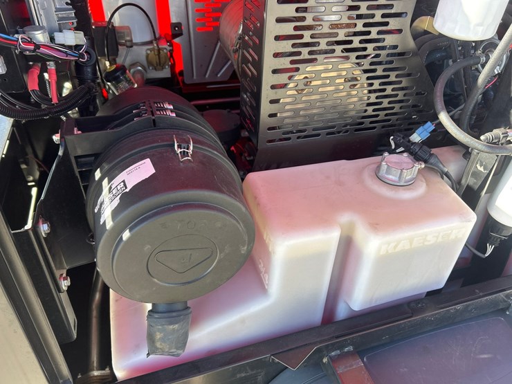 2023-massey-ferguson-8-image-23