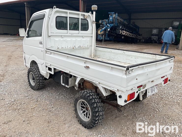 2019-suzuki-ebd-0da16t-4x4-mini-pickup-image-7