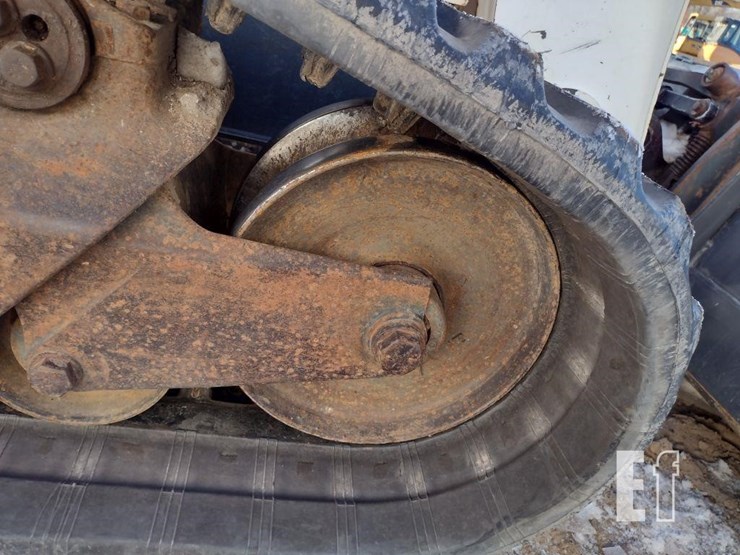 2020-bobcat-t870-image-34