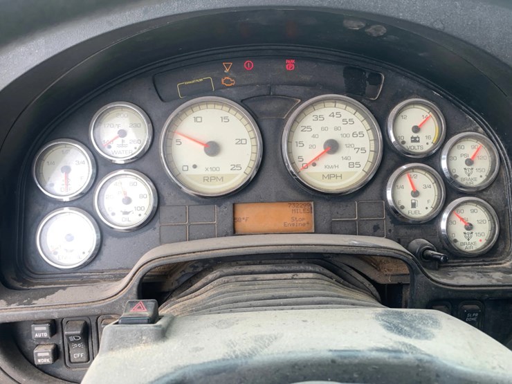 2014-international-prostar-image-12