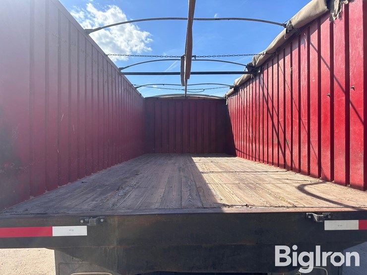 1977-ford-800-image-16