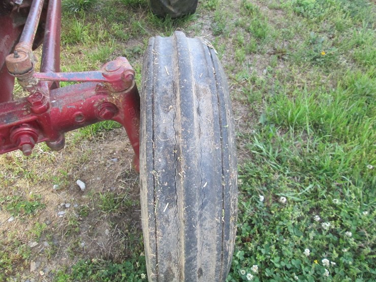 1950-ford-tractor-image-22