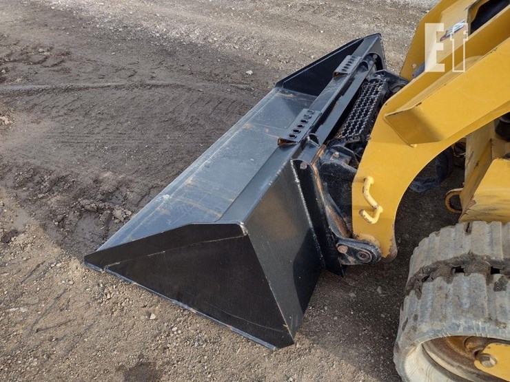 2020-caterpillar-259d3-image-17