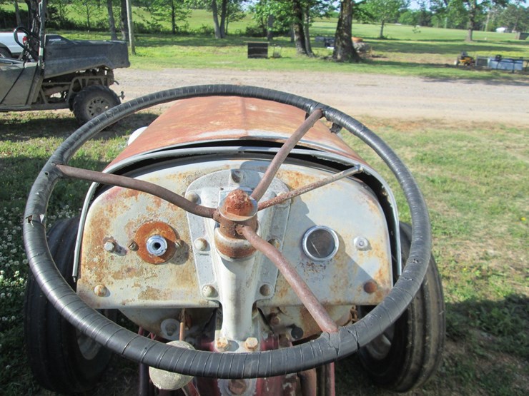 1950-ford-tractor-image-13