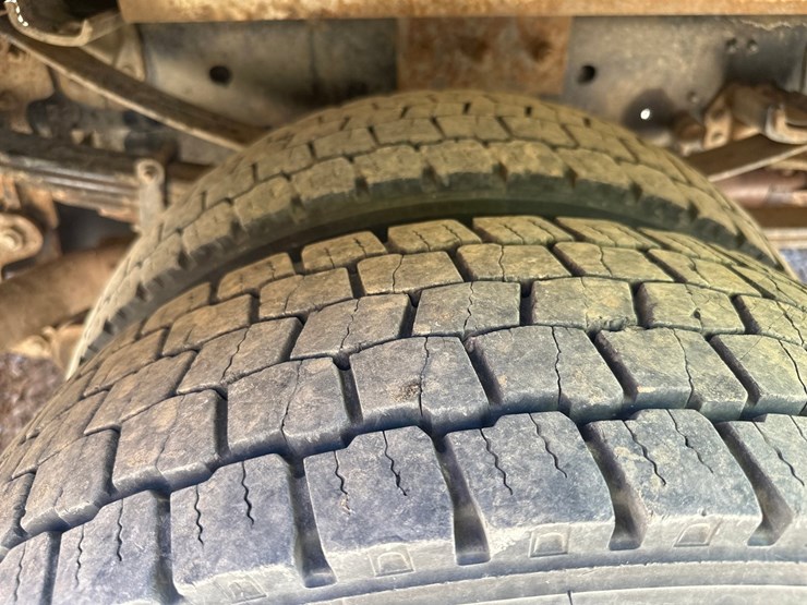 2019-ford-f550-image-54