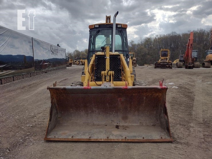 1995-deere-300d-image-2