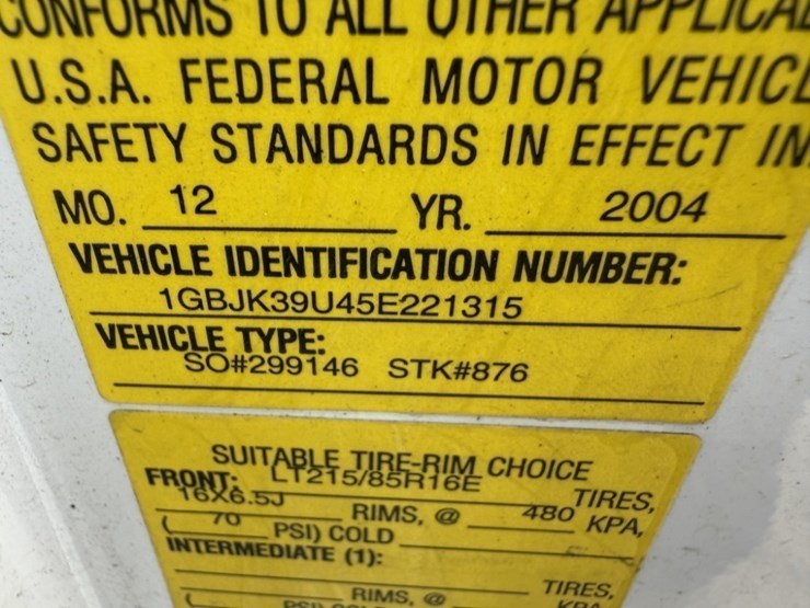 2005-chevrolet-silverado-3500-image-10