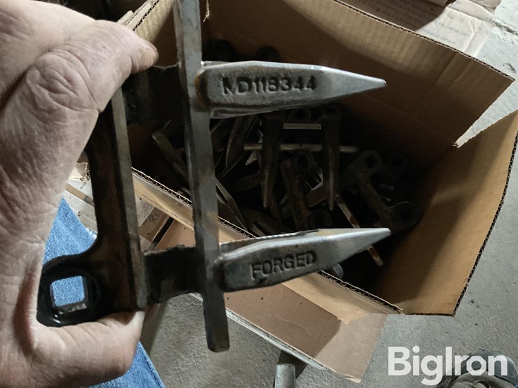 macdon-sickle-guards-image-13