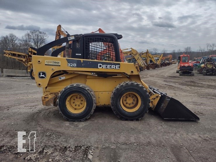 deere-328-image-3