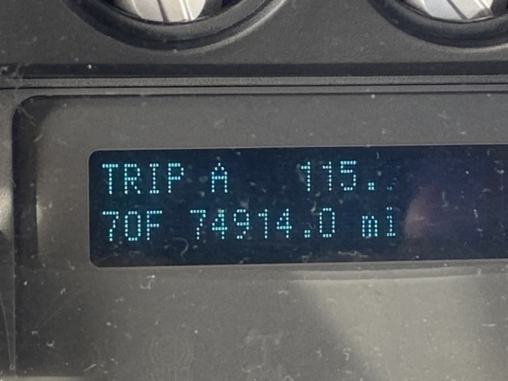 2015-ford-f250-xl-image-20