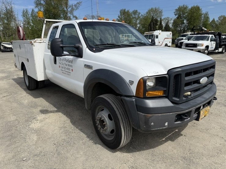 2006-ford-f450-image-2