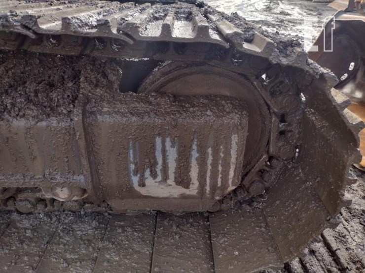 2020-volvo-ec220e-lr-image-26