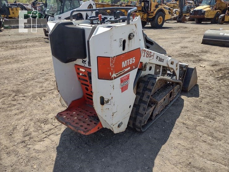 2020-bobcat-mt85-image-30
