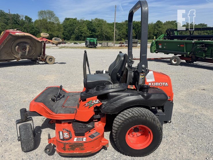 kubota-zg327-image-6