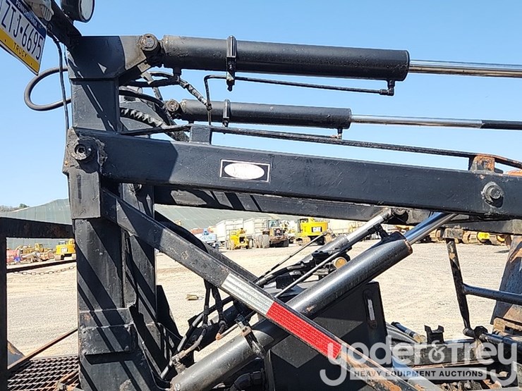 2002-international-4900-image-23