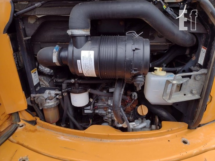 2017-case-cx36b-image-27