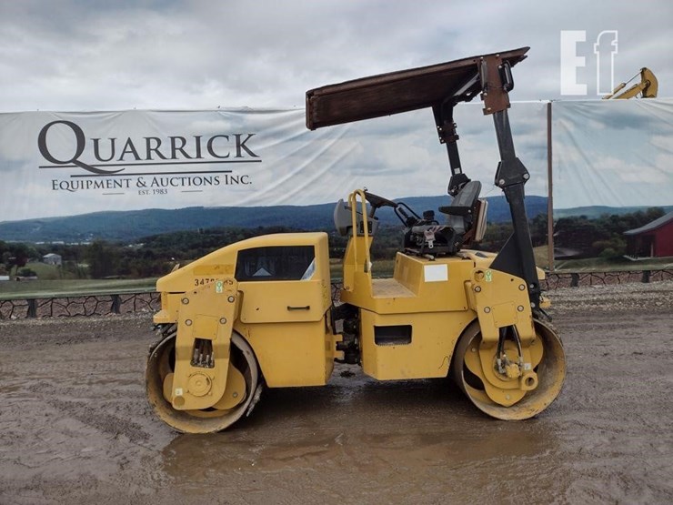 2010-caterpillar-cb34xw-image-1