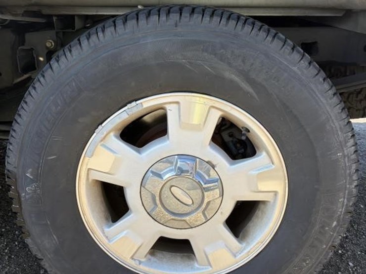 2011-ford-f150-image-5