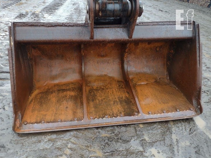 2004-komatsu-pw200-7-image-11