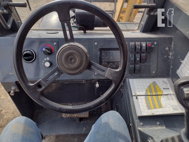 2018-gehl-rs8-42-image-7