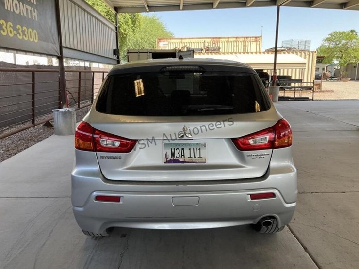 2011-mitsubishi-outlander-image-6