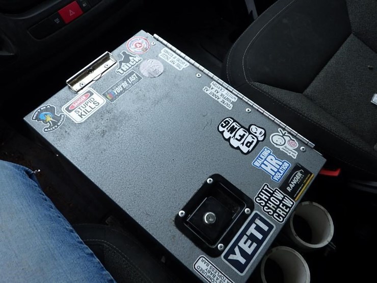 2021-dodge-1500-image-37