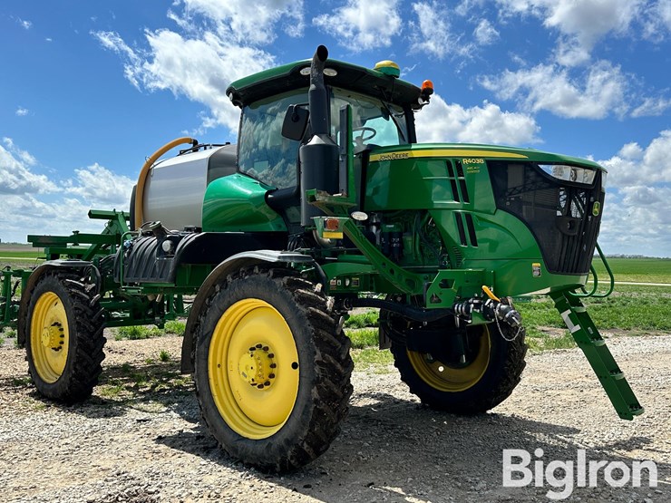 2020-john-deere-r4038-image-11