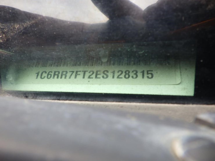 2014-dodge-1500-image-15