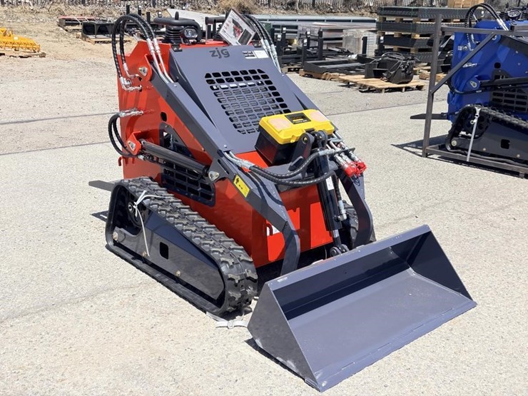 2026-zjg-zj-380-skid-steer-loader-image-2