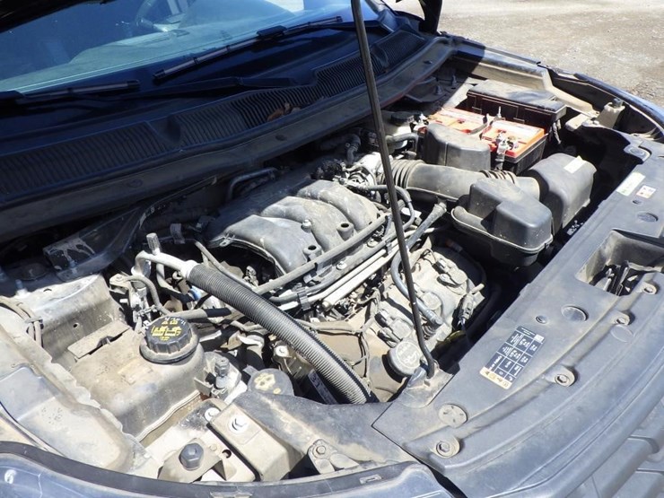 2017-ford-explorer-image-11