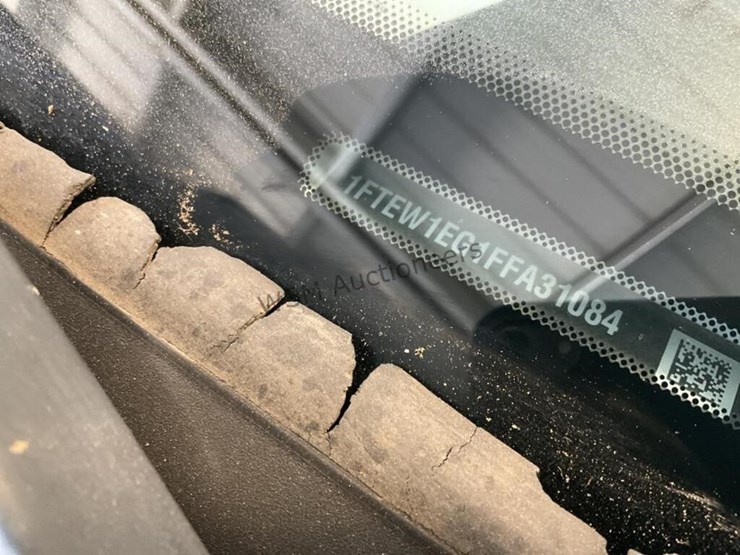 2015-ford-f150-image-16