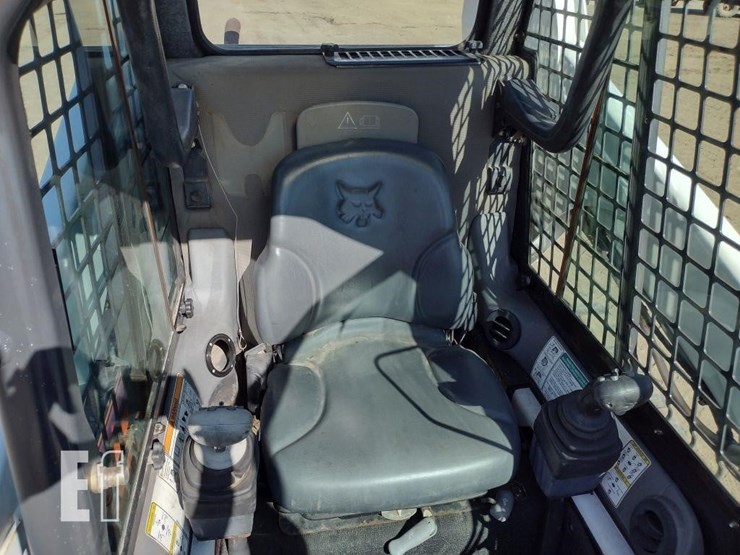 2010-bobcat-t190-image-12