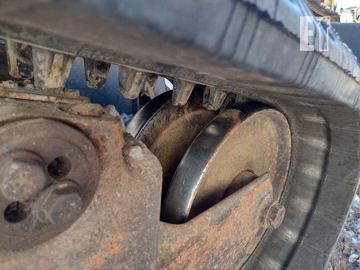 2020-bobcat-t870-image-35