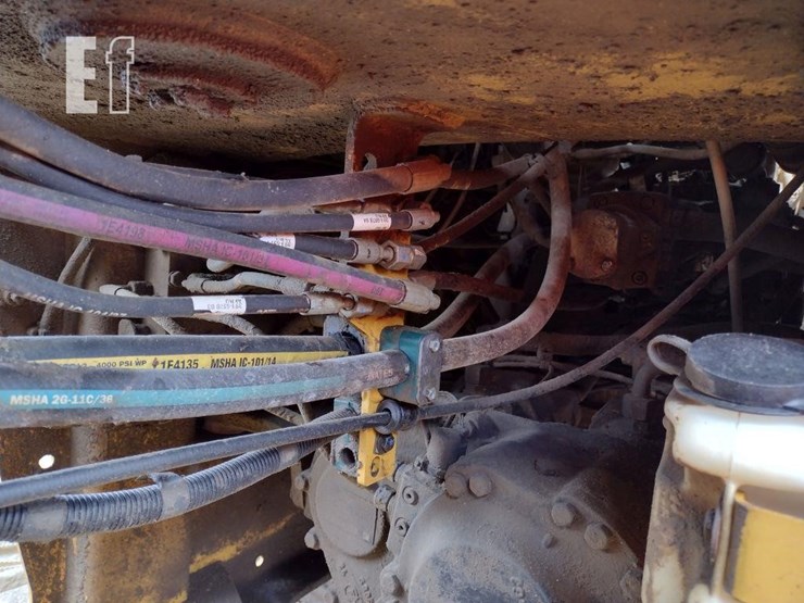 2015-caterpillar-914k-image-19