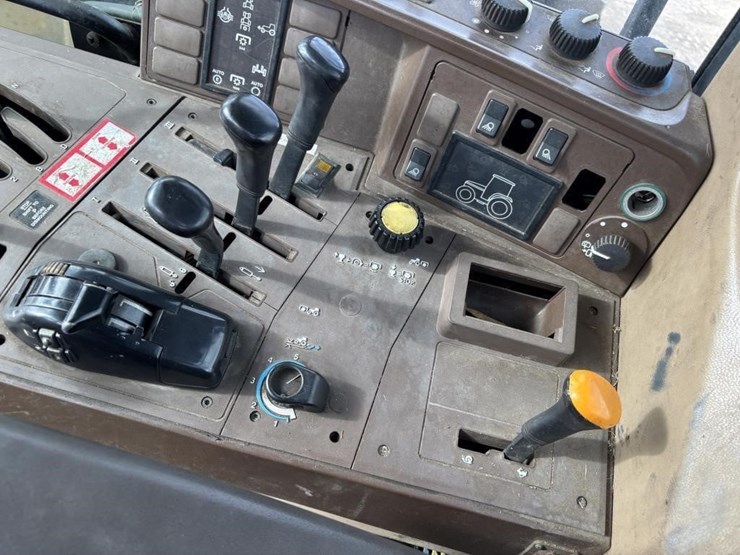 2001-john-deere-6410-image-45