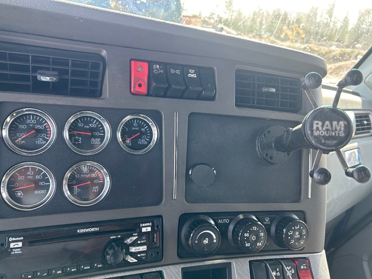 2018-kenworth-t680-image-69