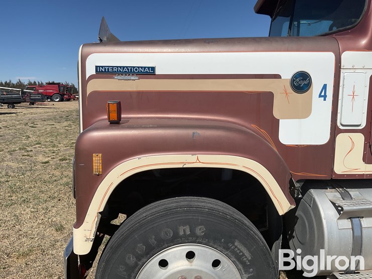 1984-international-durastar-4300-image-12