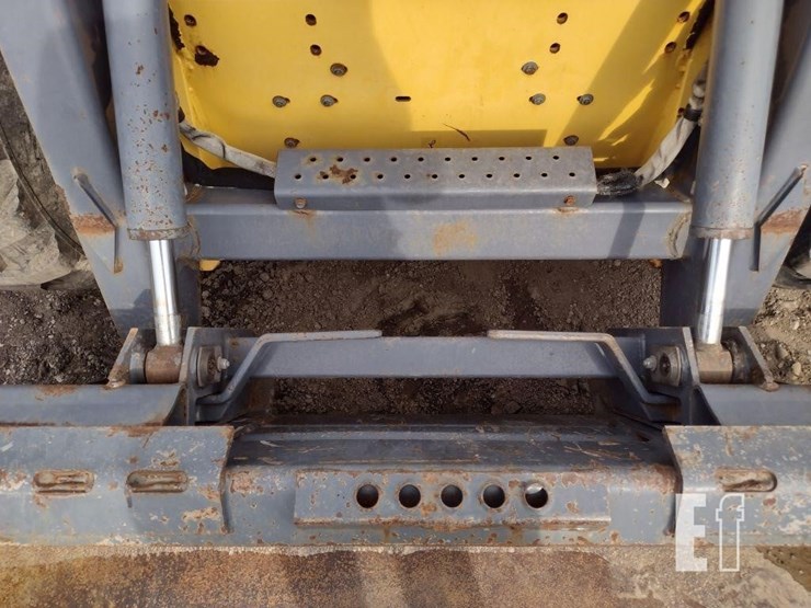 2001-new-holland-ls170-image-18