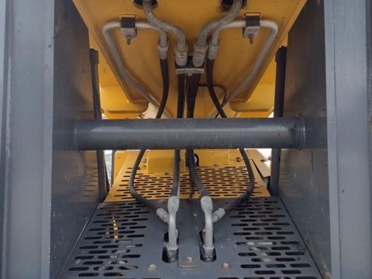 2018-gehl-rs8-42-image-22