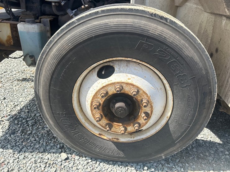 2014-international-4400-sba-image-97