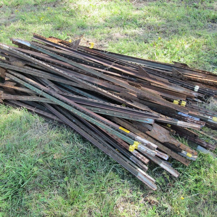 #45960 • Lot of T Posts