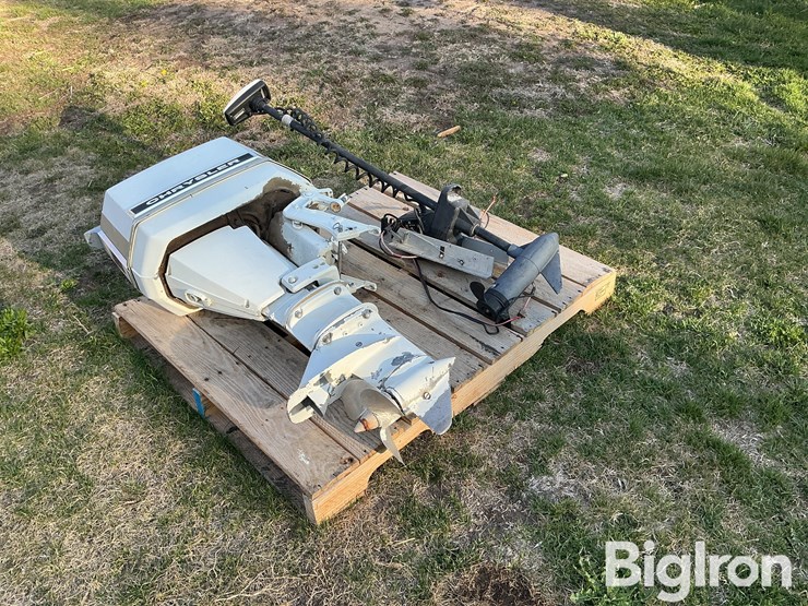 chrysler-55-boat-motor-image-1